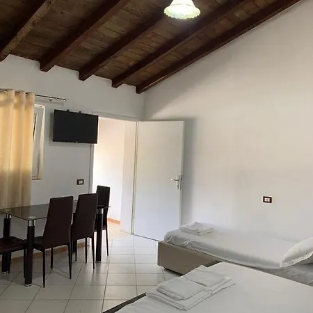Allamani Apartmanhotel Golem