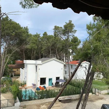 Allamani Hotel apartamentowy 3*