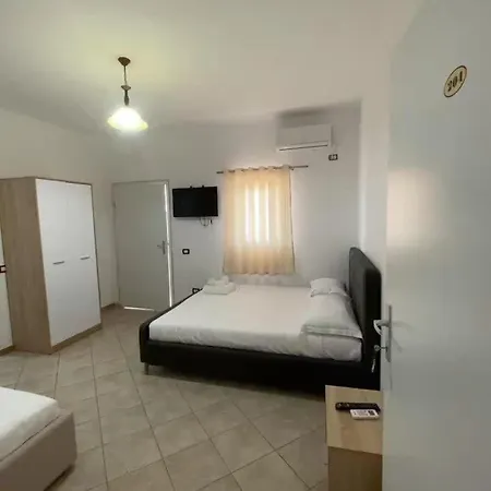 Allamani Golem (Tirana)